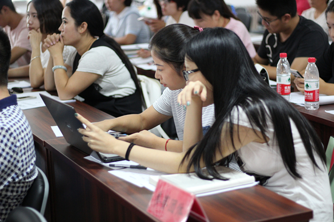 ΰ�¹���(victor1946)�ٷ���վ-Officials Website